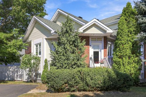 26 Place De Fontenay, Sainte Julie, QC, J3E2G8 | Card Image