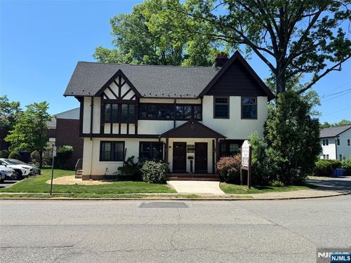 60 Westervelt Ave, Tenafly, NJ, 07670-3201 | Card Image