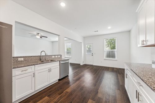 10122 Clearwick St, Houston, TX, 77034-1411 | Card Image
