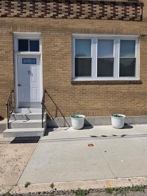 1e-11 White Plains Avenue, Greenburgh, NY, 10523 | Card Image