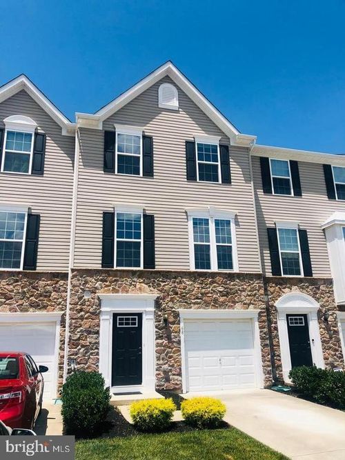 68 Benford Ln, BEVERLY, NJ, 08010-1723 | Card Image