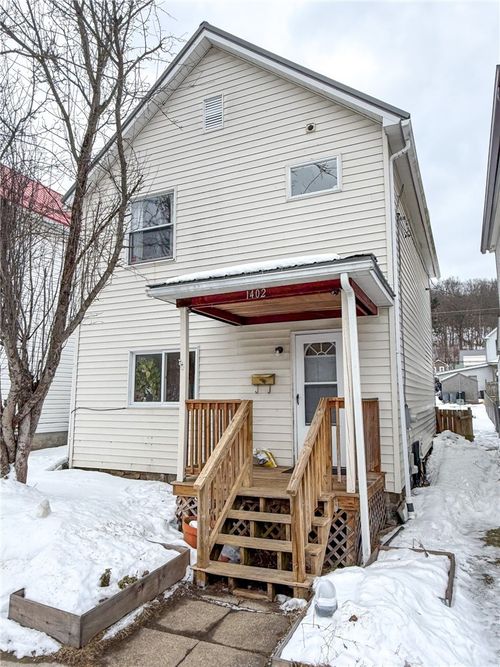 1402 N Grant Ave, Kittanning, PA, 16201-1013 | Card Image