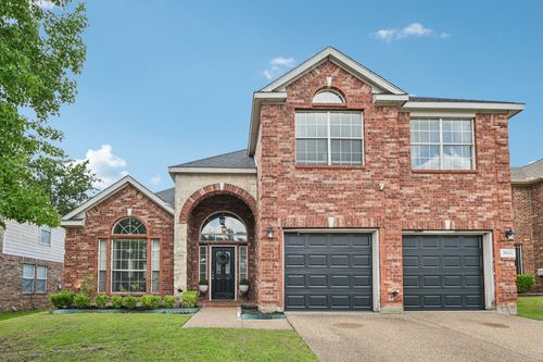 2825 Wales Ct, Grand Prairie, TX, 75052-8381 | Card Image