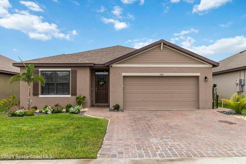 1903 Farmhouse Rd Se, Palm Bay, FL, 32909-1373 | Card Image