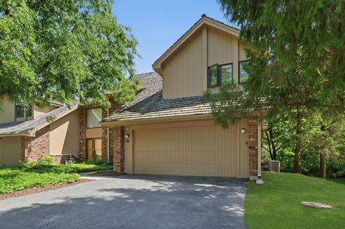 56 Oak Creek Ct, Burr Ridge, IL, 60527-8304 | Card Image