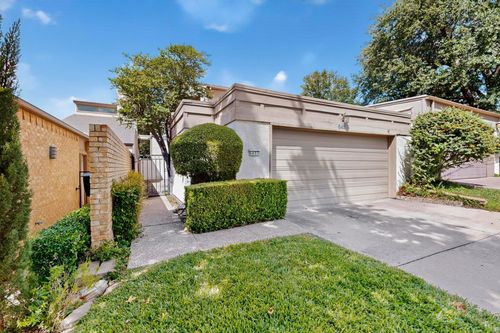 6437 Cedar Hollow Dr, Dallas, TX, 75248-2101 | Card Image