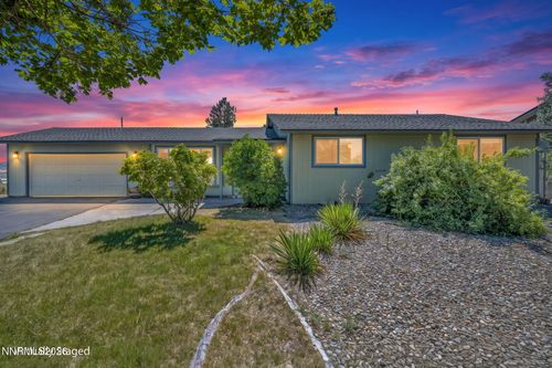 2440 Seneca Dr, Reno, NV, 89506-9111 | Card Image