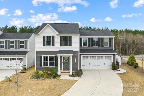 4447 Wild Ridge Dr, Charlotte, NC, 28215-8329 | Card Image