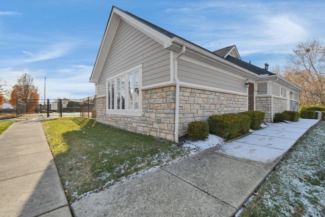 7963 Ravine Run Ln, Condo with 3 bedrooms, 3 bathrooms and null parking in Columbus OH | Image 23