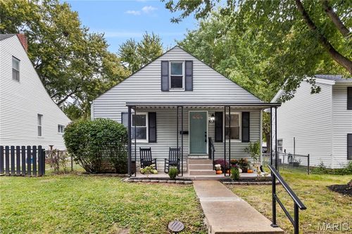 924 N Benton Avenue, St Charles, MO, 63301 | Card Image