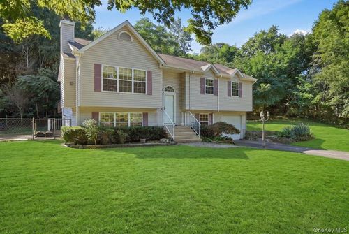 701 Park Avenue, Huntington, NY, 11743 | Card Image