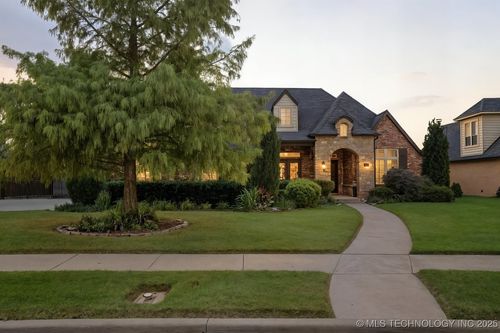218 128th St, Jenks, OK, 74037-4420 | Card Image