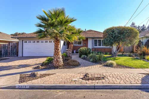 2313 Roberto Street, Napa, CA, 94558 | Card Image