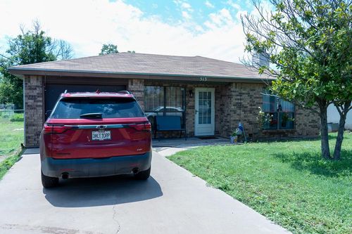 513 E 46th St, San Angelo, TX, 76903-1407 | Card Image