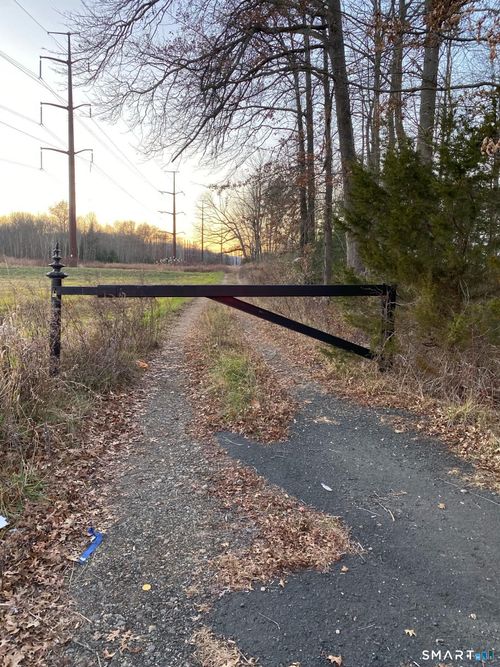 1211R Blue Hills Ave, Bloomfield, CT, 06002 | Card Image