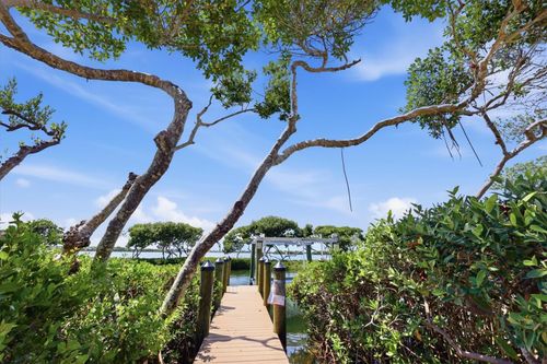 3606 Fair Oaks Pl, LONGBOAT KEY, FL, 34228-4151 | Card Image