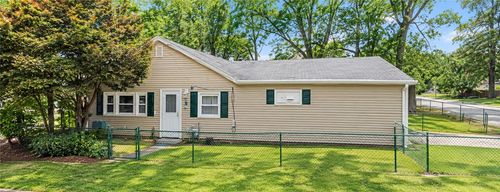 369 Beach Avenue, Warwick, RI, 02889 | Card Image