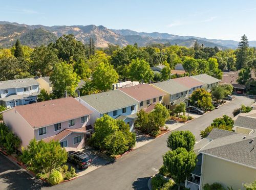 1422 N Oak St, Calistoga, CA, 94515-1361 | Card Image