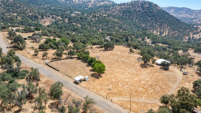 39569 Clover Ln, House other with 3 bedrooms, 0 bathrooms and null parking in Yokuts Valley CA | Image 31