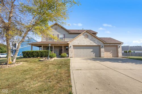 7913 Meadow Bend Ln, Indianapolis, IN, 46259-6767 | Card Image