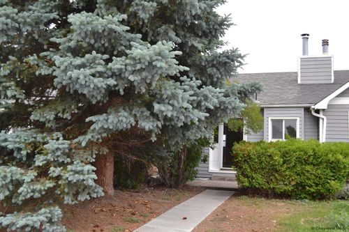 1813 Copperville Rd, Cheyenne, WY, 82001-6562 | Card Image
