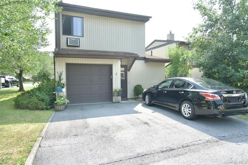 1 Chancery Mews, Middletown, NY, 10940-3542 | Card Image