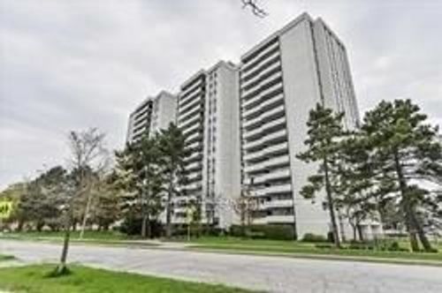 707-20 Forest Manor Rd, North York, ON, M2J1M2 | Card Image