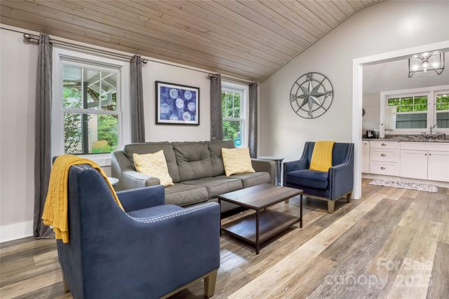 22 Moore Cir, House other with 2 bedrooms, 3 bathrooms and null parking in Black Mountain NC | Image 7