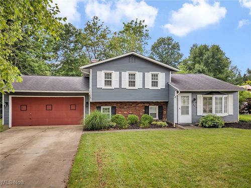 119 Elmwood Dr, Seville, OH, 44273-9707 | Card Image