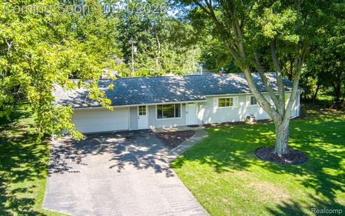 4600 Independence Dr, Clarkston, MI, 48346-3730 | Card Image