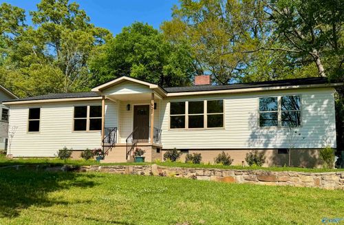 1921 Lookout St, Gadsden, AL, 35904-3355 | Card Image