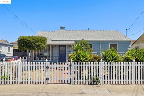 11026 Robledo Dr, Oakland, CA, 94603-3644 | Card Image