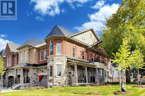 7 Dennison Street S, King (King City), ON, L7B1G2 | Card Image