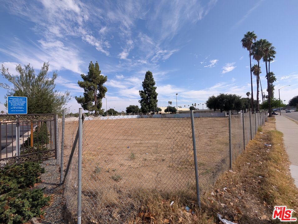 Land in Riverside 3