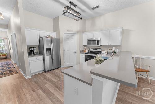 34 Travertine Cir, Savannah, GA, 31419-9498 | Card Image