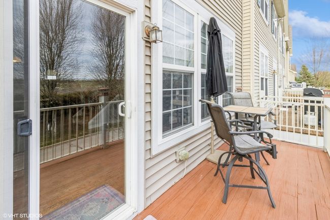 425 Town Center Blvd, Townhouse with 3 bedrooms, 3 bathrooms and 2 parking in Gilberts IL | Image 18
