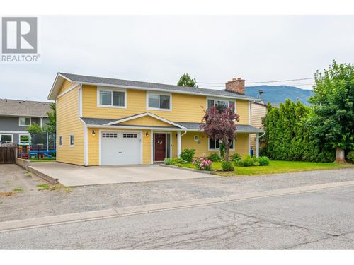 1682 Armstrong St, Merritt, BC, V1K1E8 | Card Image