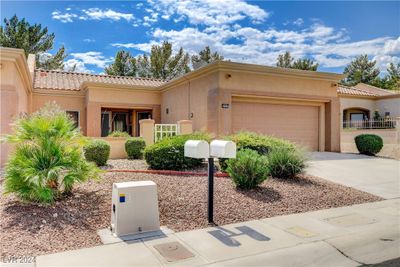 9341 Fresh Spring Drive, Townhouse with 2 bedrooms, 1 bathrooms and null parking in Las Vegas NV | Image 3