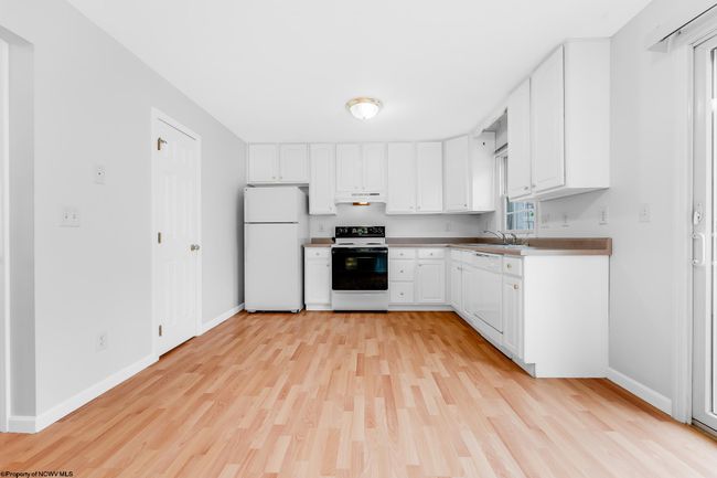 APT-4 - 1339 Riddle Ave, Townhouse with 2 bedrooms, 3 bathrooms and 3 parking in Morgantown WV | Image 4