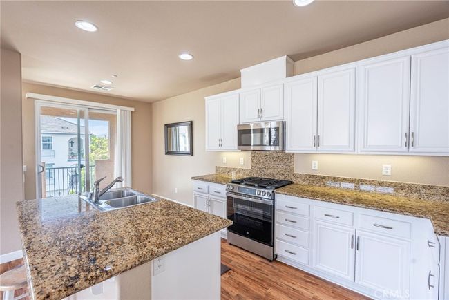 25102 Goodrich Ct, Townhouse with 2 bedrooms, 2 bathrooms and 2 parking in Stevenson Ranch CA | Image 8