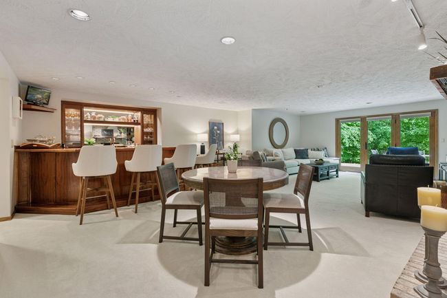 1405 W Farm Rd, House other with 5 bedrooms, 5 bathrooms and null parking in Chaska MN | Image 55