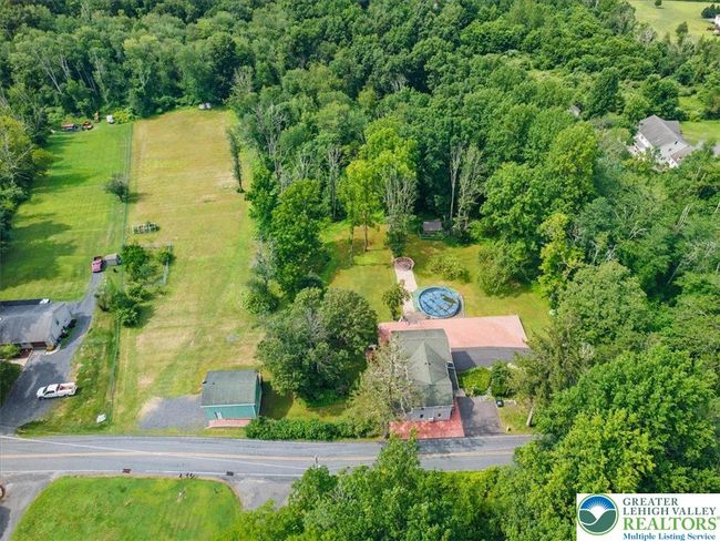 1553 Middle Rd, House other with 4 bedrooms, 5 bathrooms and null parking in Stroudsburg PA | Image 18