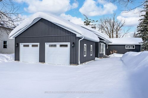 386 Peter St N, Orillia, ON, L3V5A7 | Card Image