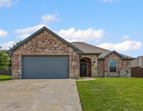 1709 Riverway Dr, Cleburne, TX, 76033-6956 | Card Image
