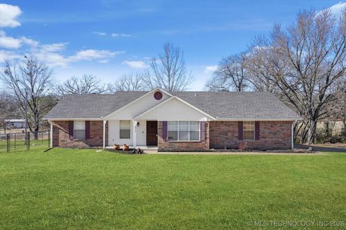 8755 Sunset Dr, Sapulpa, OK, 74066-8229 | Card Image