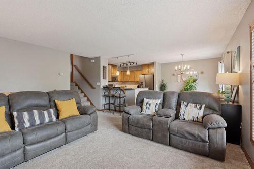 5121 Farnham Dr N, Hugo, MN, 55038-9150 | Card Image