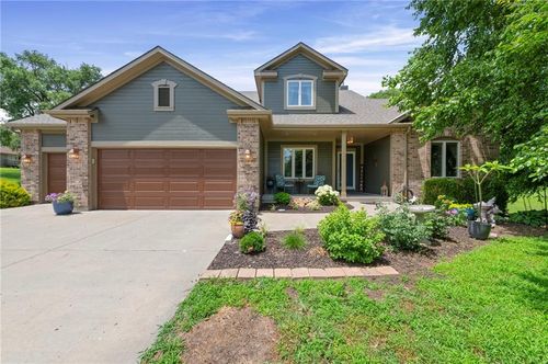 1812 150th St, Basehor, KS, 66007-9709 | Card Image