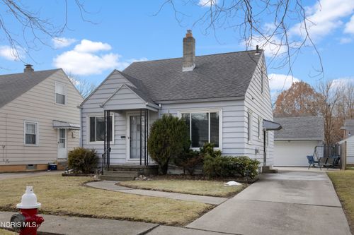 5113 Tappan Ave, Toledo, OH, 43612-3027 | Card Image