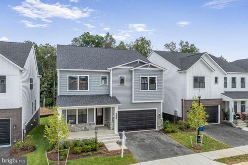 42018 Night Nurse Cir, ASHBURN, VA, 20148-7754 | Card Image