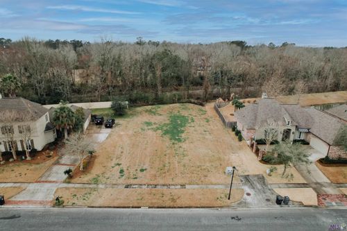 18936 Spyglass Hill Dr, Baton Rouge, LA, 70809-6602 | Card Image